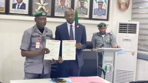 8c73ae2f 6350 4e89 a7d7 db583f265620