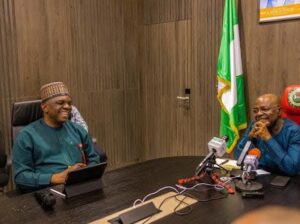 deb4e7f4 d135 4e53 974f 423863efa1b9