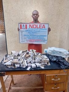 image 750x 6898676712578