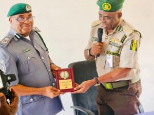 7a736ff9 8f79 4170 9657 25753638159c