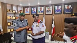 a7092c6b 0a43 4919 9137 fccce1c12c5f