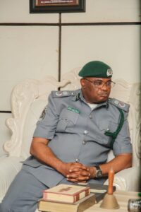 bd33fb3d 7226 46a3 9f7d 9cfb528f2743