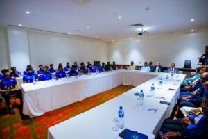 c7da6bdb d475 430f 98ef 6d8c66492ae1