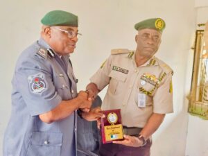 e1b345fd 0e64 42ad b701 705c9386024c