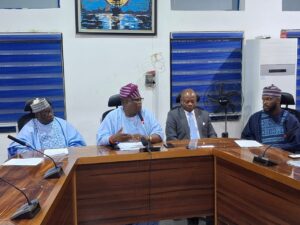 71e4c35b c8a9 4bba a204 b8d979971a1c