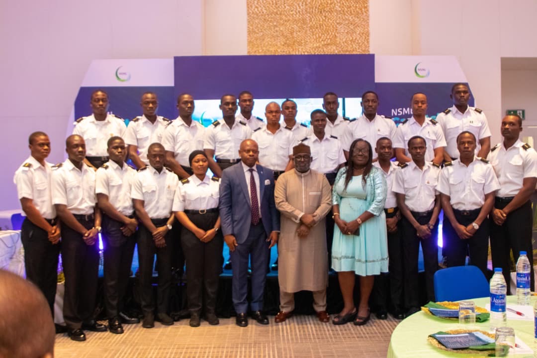 eef65f54 e0a9 4a1b 86a8 b9b4cc3ef52d