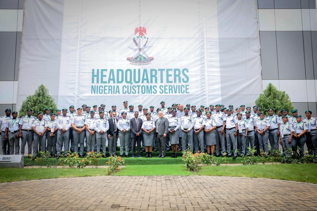 8e43ecac 78c9 4b11 9180 d91c117ec33f