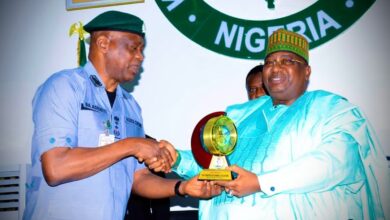 25f6a319 f9c1 4511 8f94 8f3332d0f5f3 1