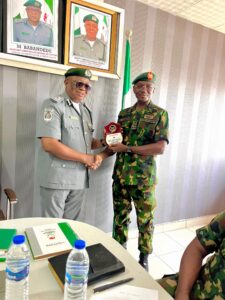 cb541c25 8362 433b 9a8a c056243f61a4