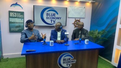 694abfb5 b7ff 4090 bdc3 aaa094112ff2