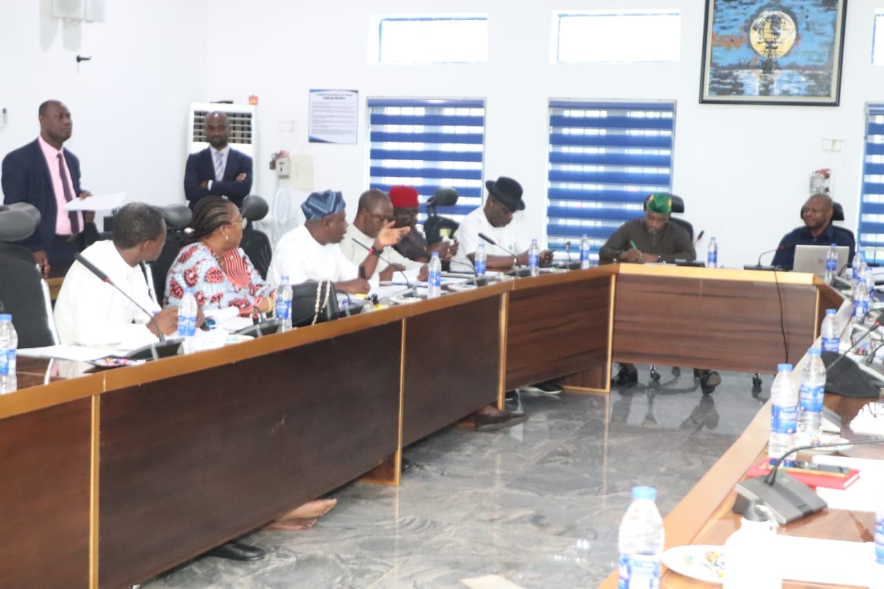 88ffbbdc 9a02 4837 8c00 633f22f8215d