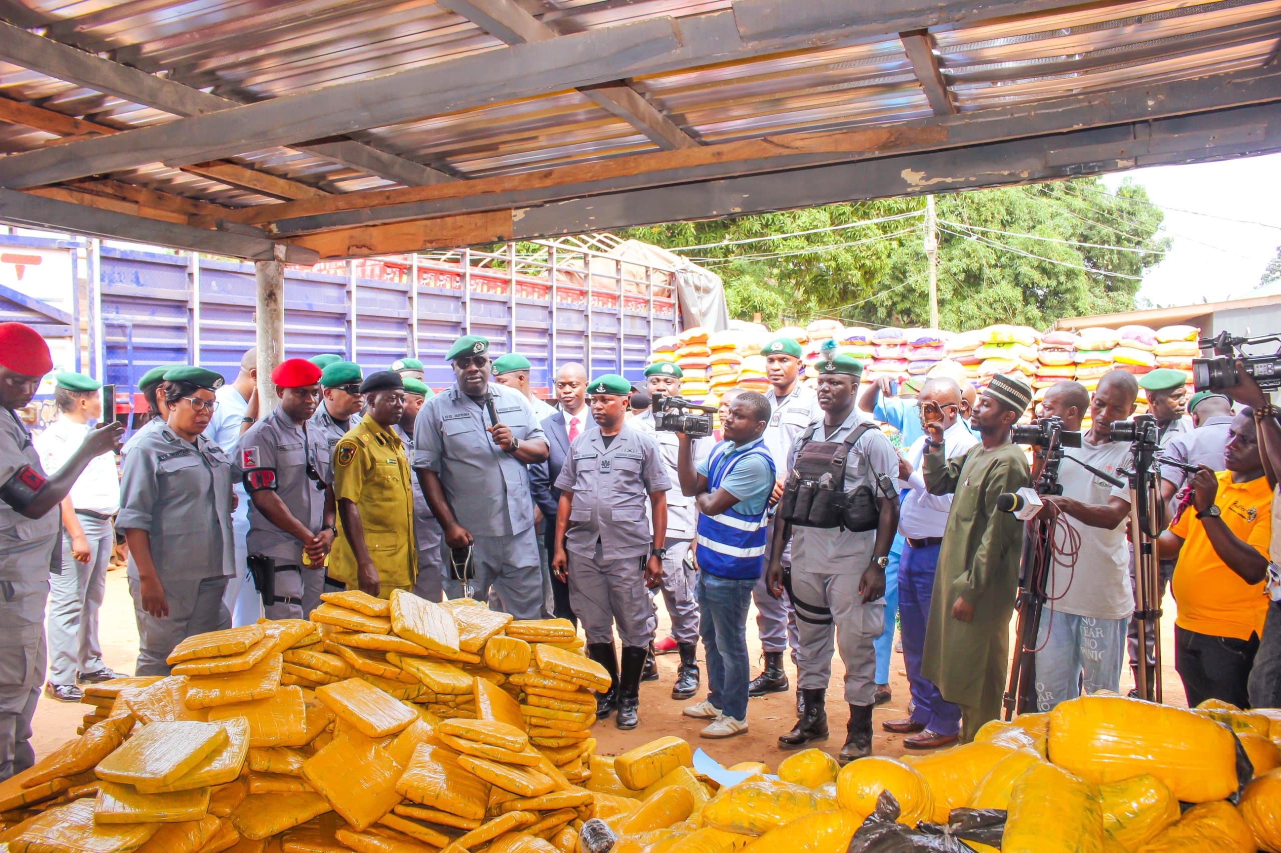 b57cfe67 5247 4966 a234 65f0307a1b25